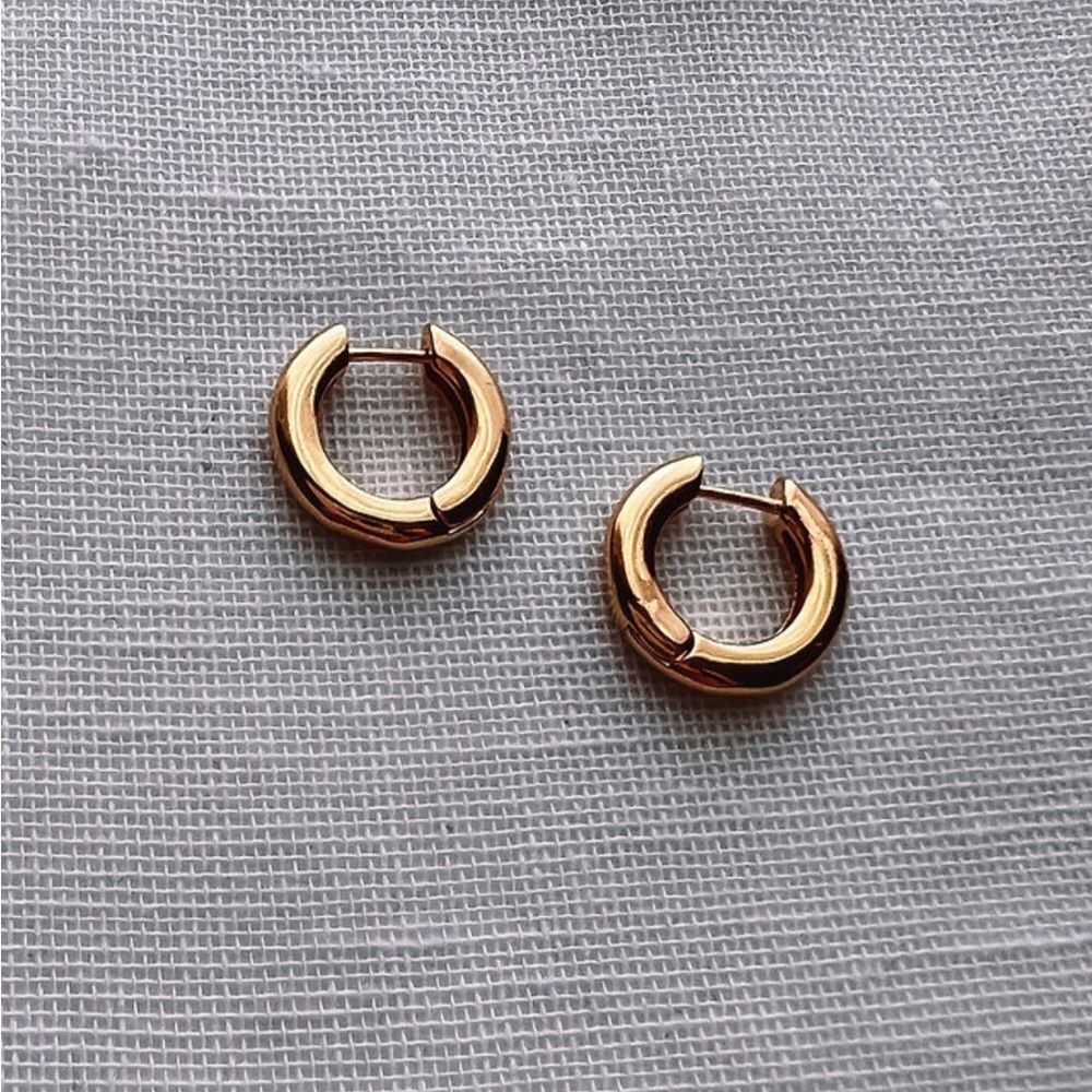 NEW Gold-Plated Chunky Huggies